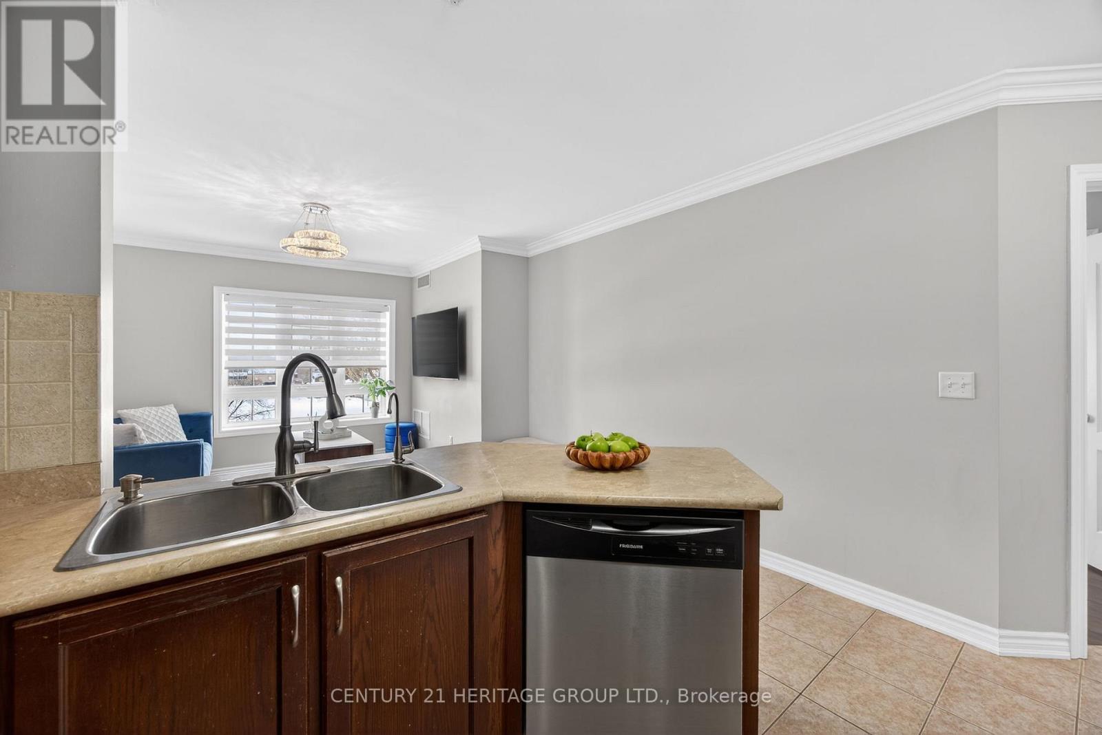 214 - 112 Simcoe Road, Bradford West Gwillimbury, Ontario  L3Z 1Y2 - Photo 10 - N12801260