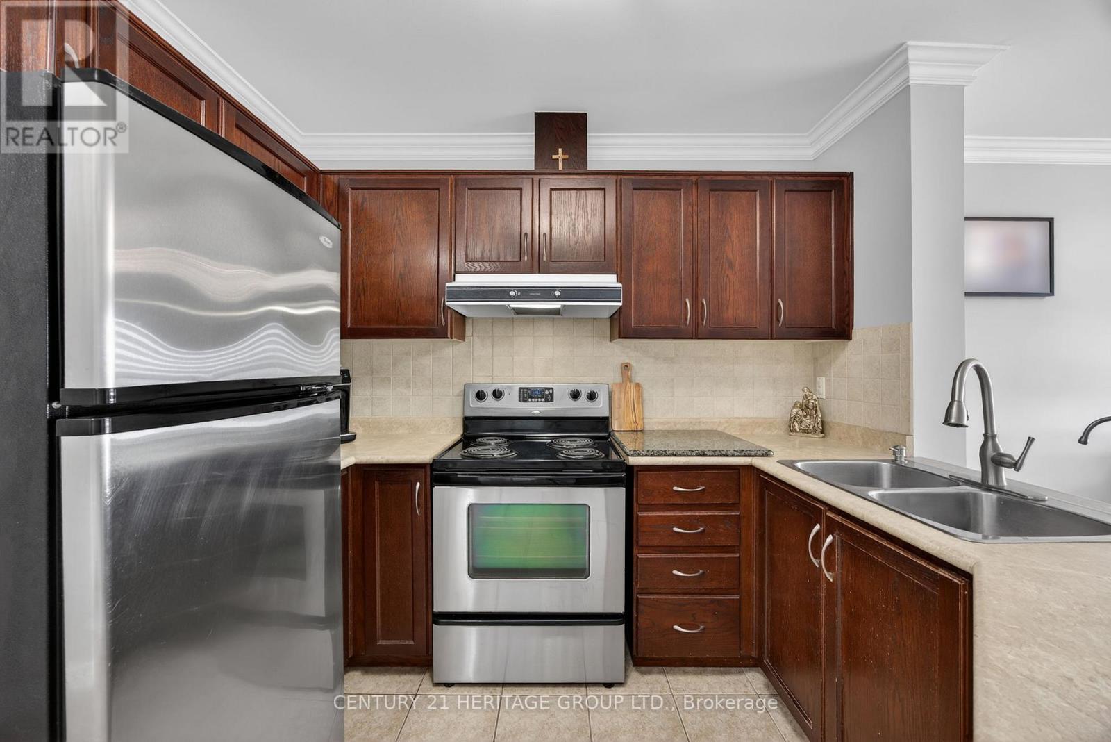 214 - 112 Simcoe Road, Bradford West Gwillimbury, Ontario  L3Z 1Y2 - Photo 8 - N12801260