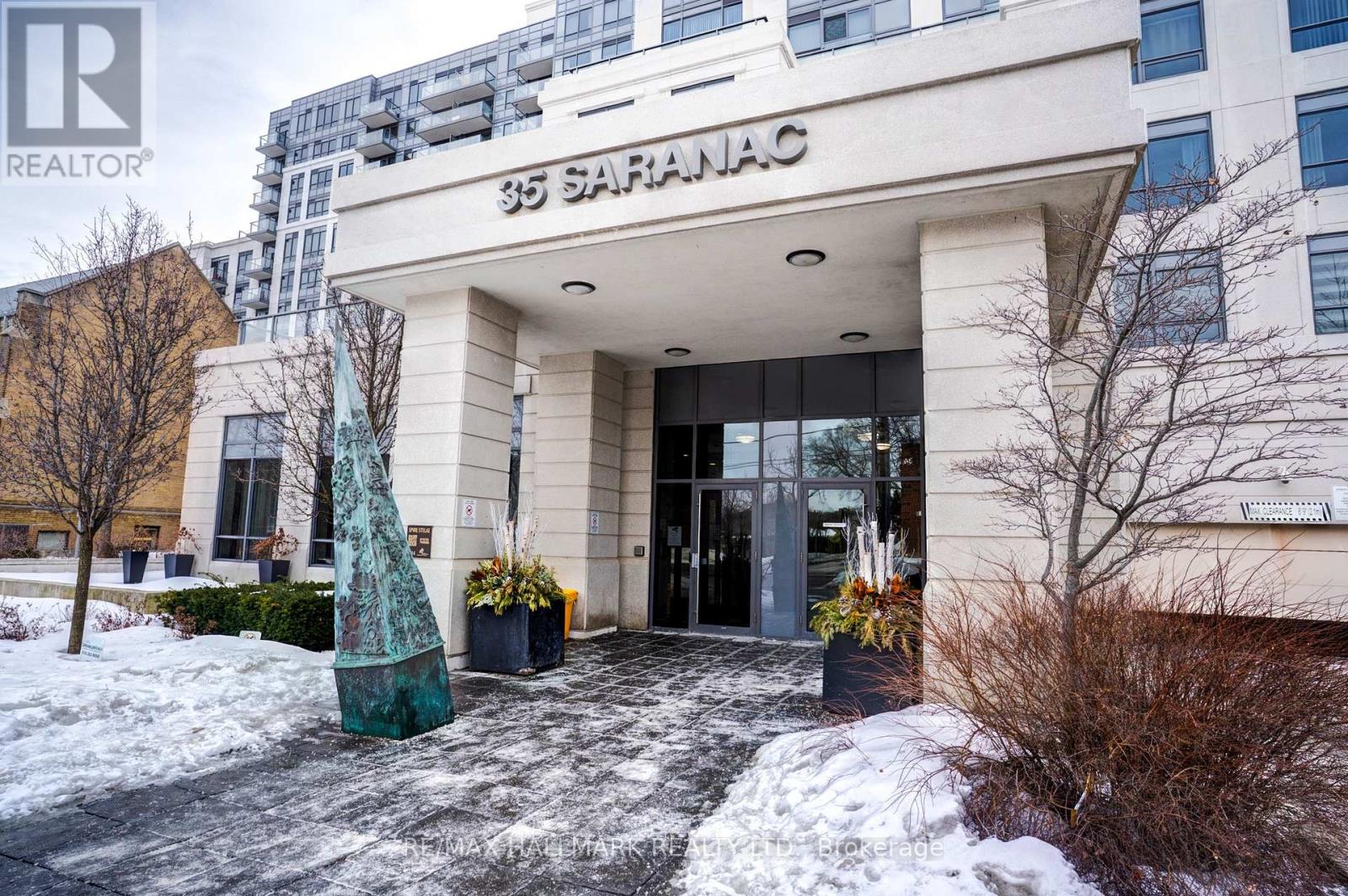 630 - 35 Saranac Boulevard, Toronto, Ontario  M6A 2G4 - Photo 2 - C12860430