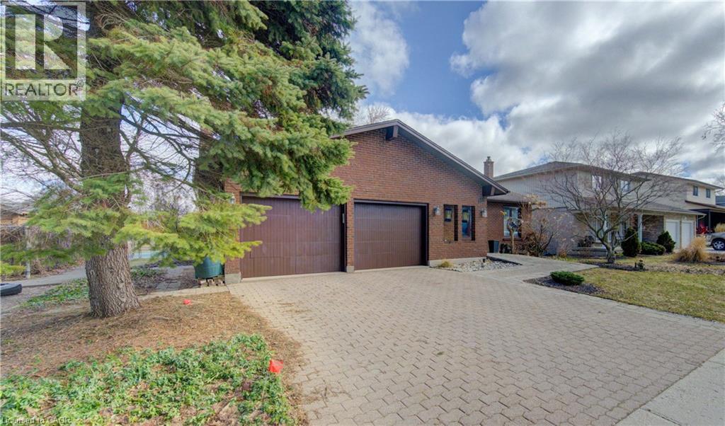 156 Candlewood Crescent, Waterloo, Ontario  N2L 5T4 - Photo 3 - 40817106