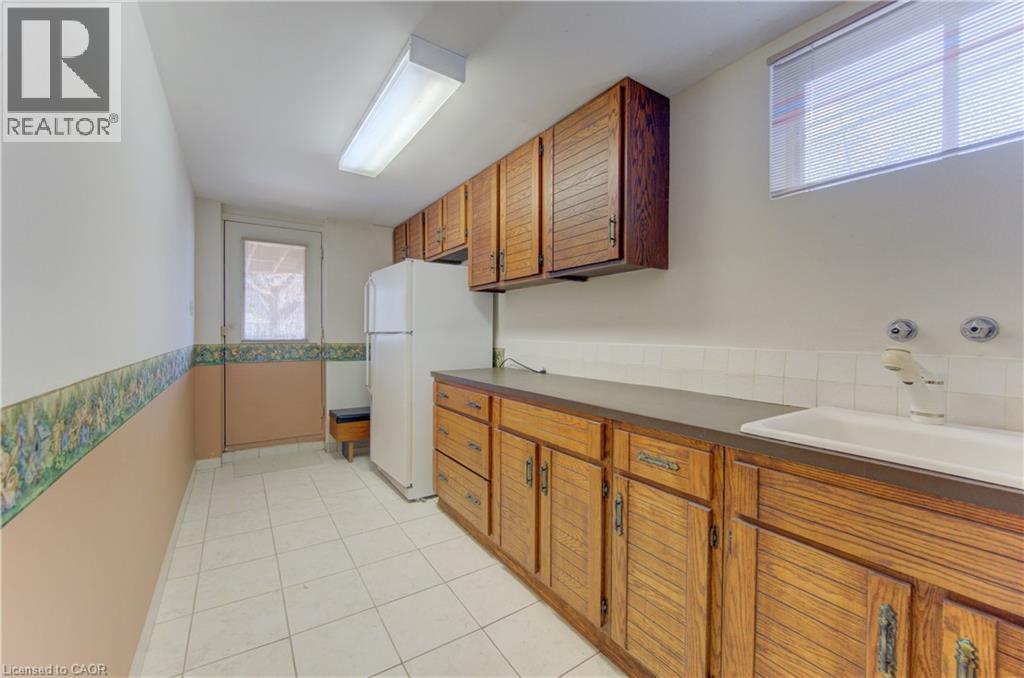 156 Candlewood Crescent, Waterloo, Ontario  N2L 5T4 - Photo 31 - 40817106