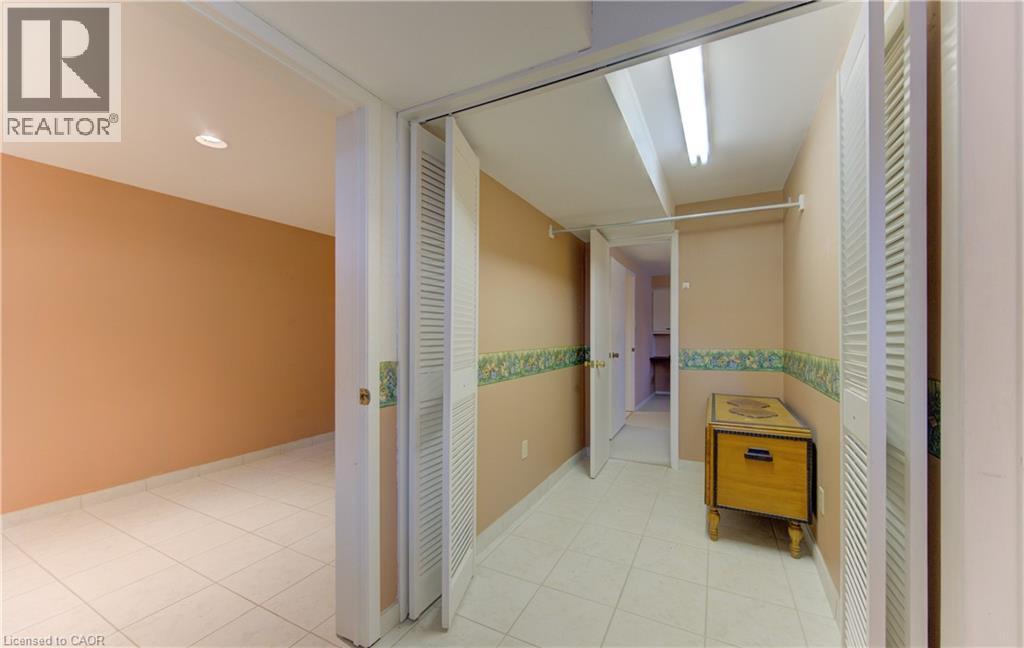 156 Candlewood Crescent, Waterloo, Ontario  N2L 5T4 - Photo 33 - 40817106