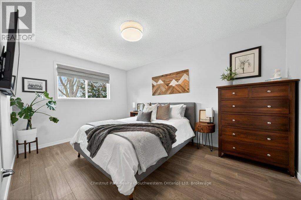 113 Sanderson Drive, Guelph, Ontario  N1H 7K1 - Photo 24 - X12949386