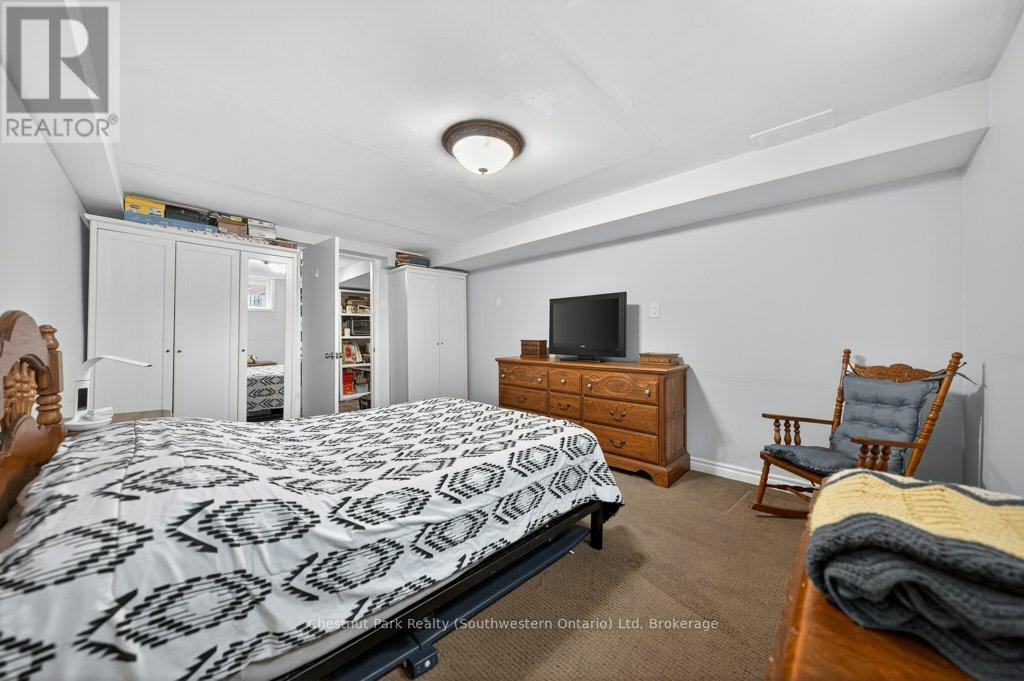 113 Sanderson Drive, Guelph, Ontario  N1H 7K1 - Photo 41 - X12949386