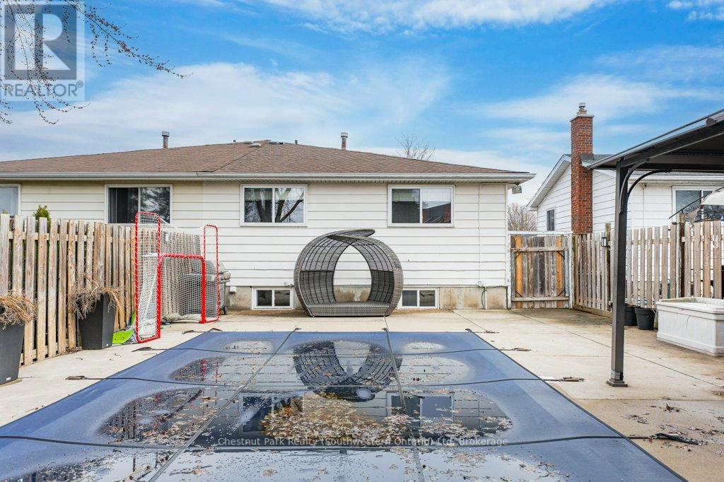 113 Sanderson Drive, Guelph, Ontario  N1H 7K1 - Photo 47 - X12949386