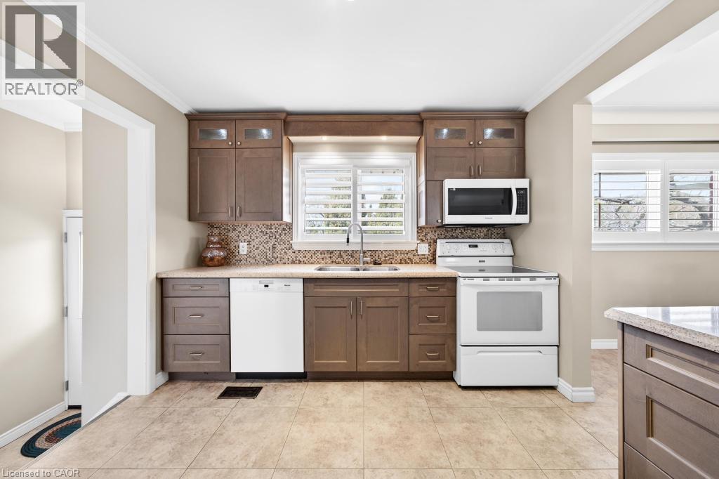 2205 Joyce Street, Burlington, Ontario  L7R 2B6 - Photo 19 - 40814153