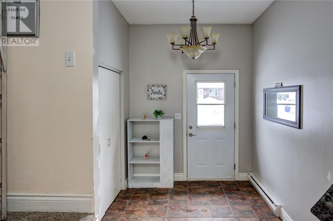 307 Third Avenue, Sudbury, Ontario  P3B 4C5 - Photo 2 - 2126975