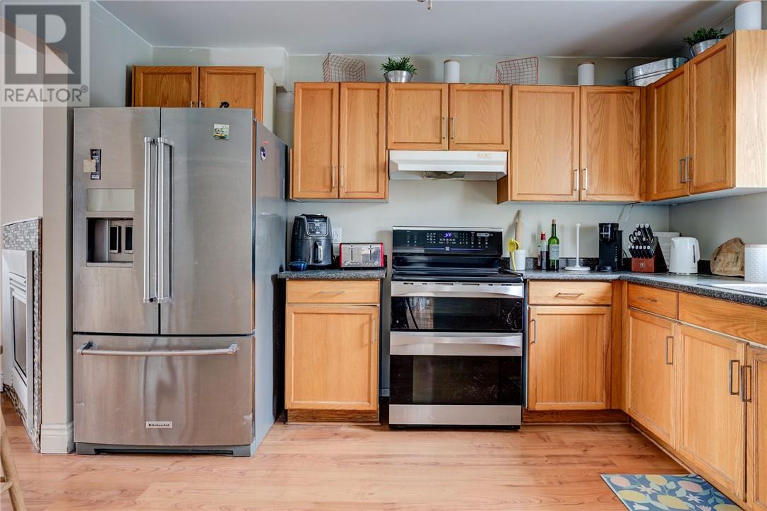 307 Third Avenue, Sudbury, Ontario  P3B 4C5 - Photo 3 - 2126975