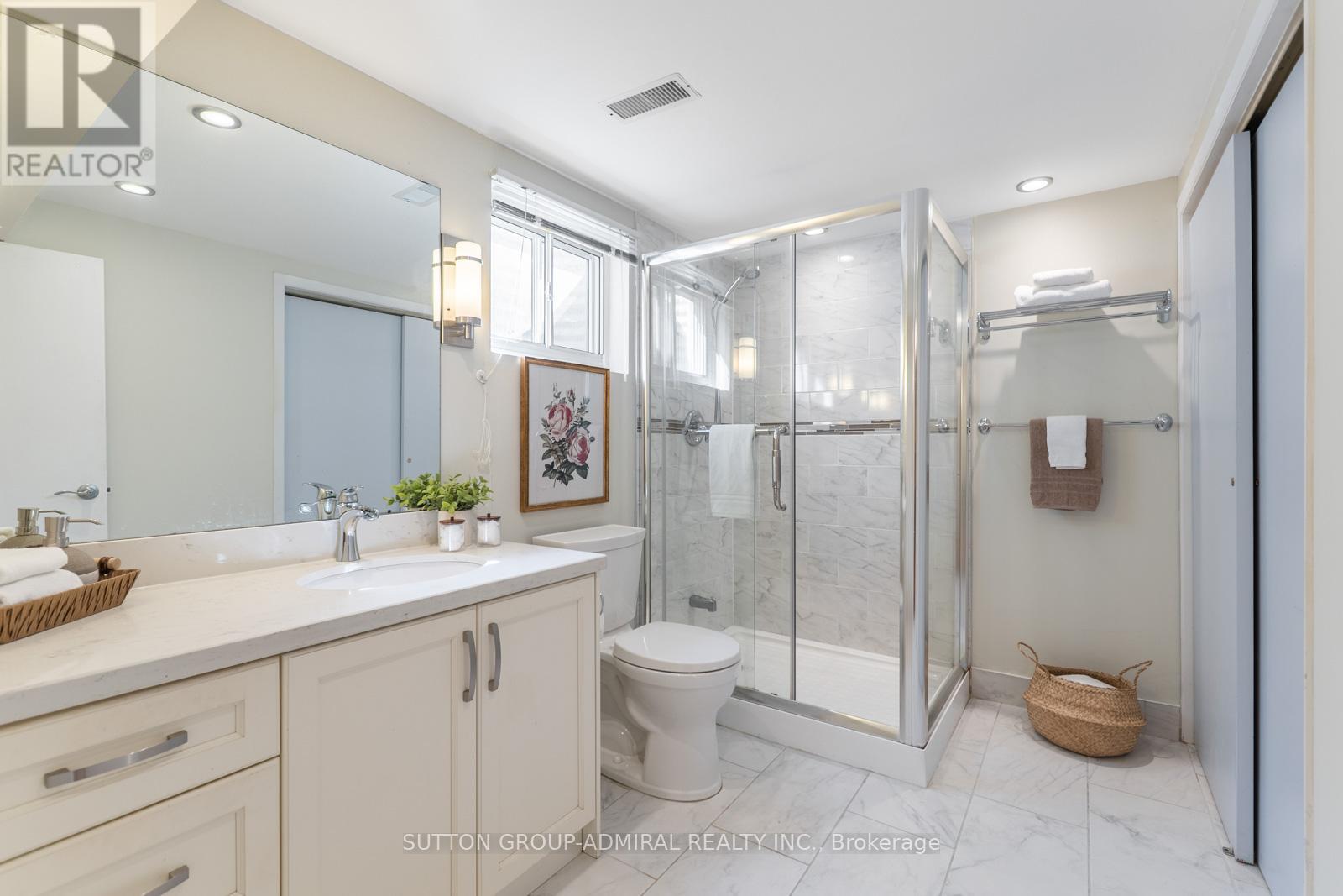 19 Mentor Boulevard, Toronto, Ontario  M2H 2M9 - Photo 35 - C12949414