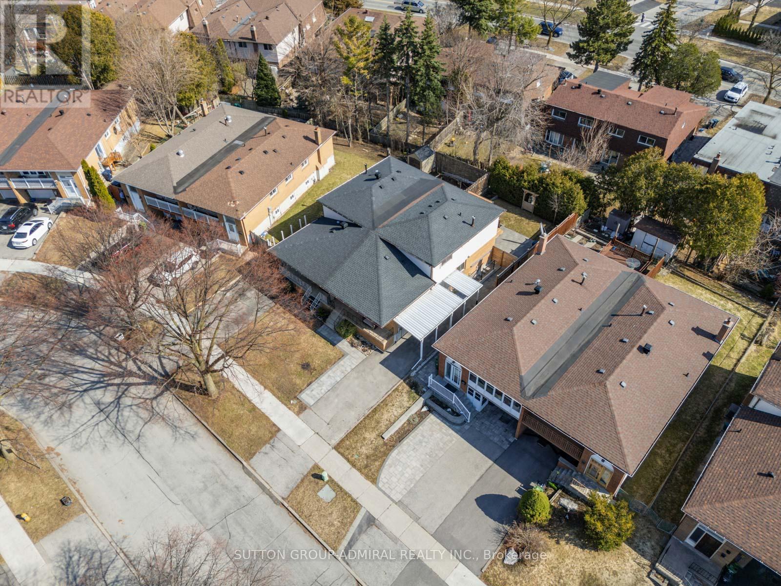 19 Mentor Boulevard, Toronto, Ontario  M2H 2M9 - Photo 48 - C12949414