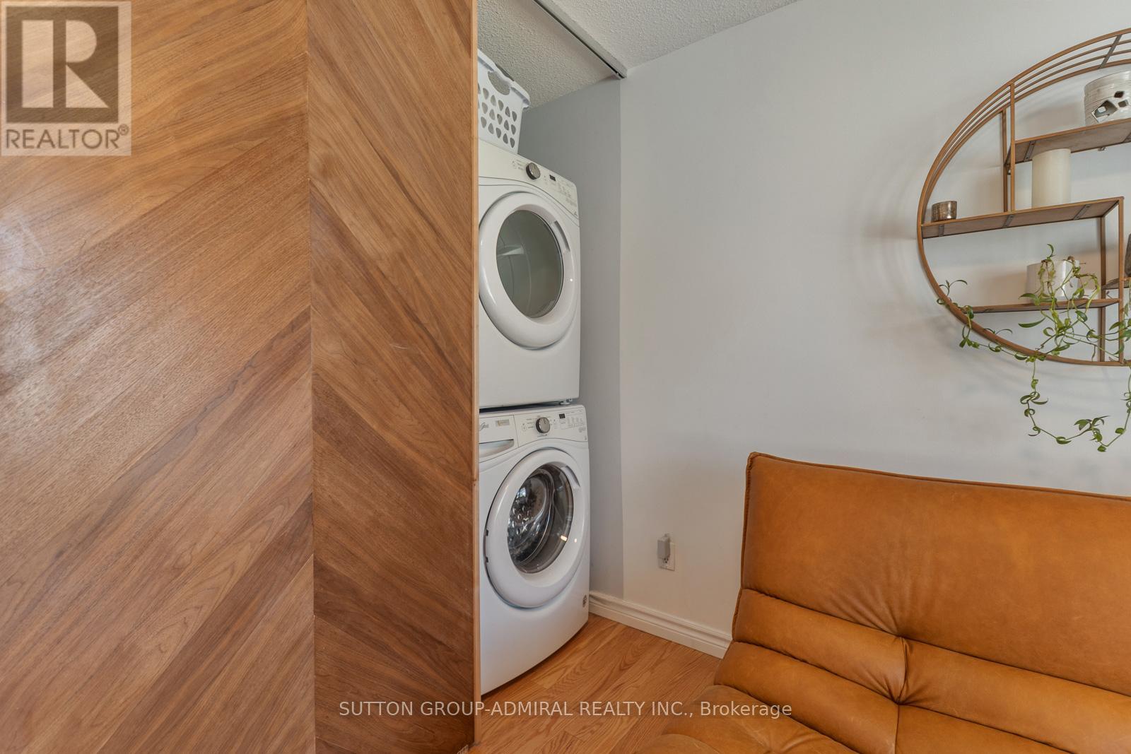 19 Mentor Boulevard, Toronto, Ontario  M2H 2M9 - Photo 7 - C12949414