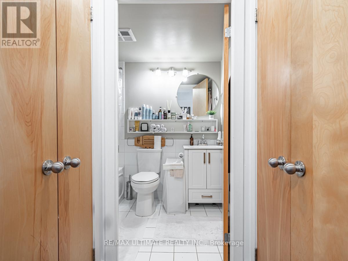 1410 - 255 Richmond Street E, Toronto, Ontario  M5A 4T7 - Photo 21 - C12949458