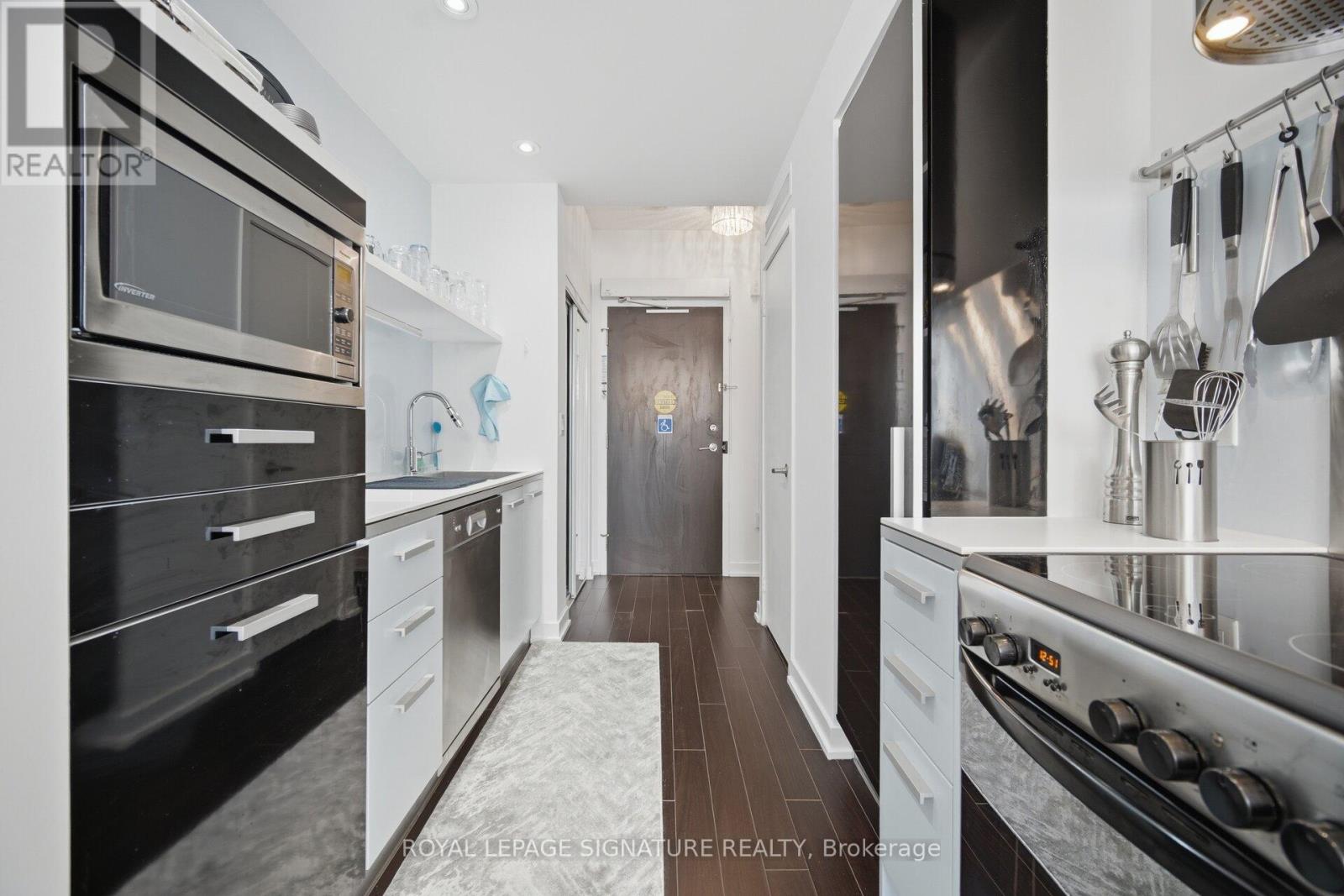 605 - 38 Dan Leckie Way, Toronto, Ontario  M5V 2V6 - Photo 11 - C12949464