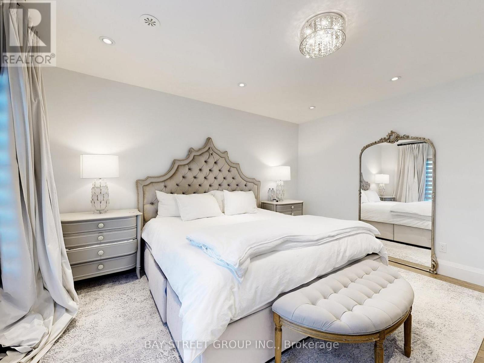 31 Evergreen Gardens, Toronto, Ontario  M4G 2Z5 - Photo 20 - C12949468