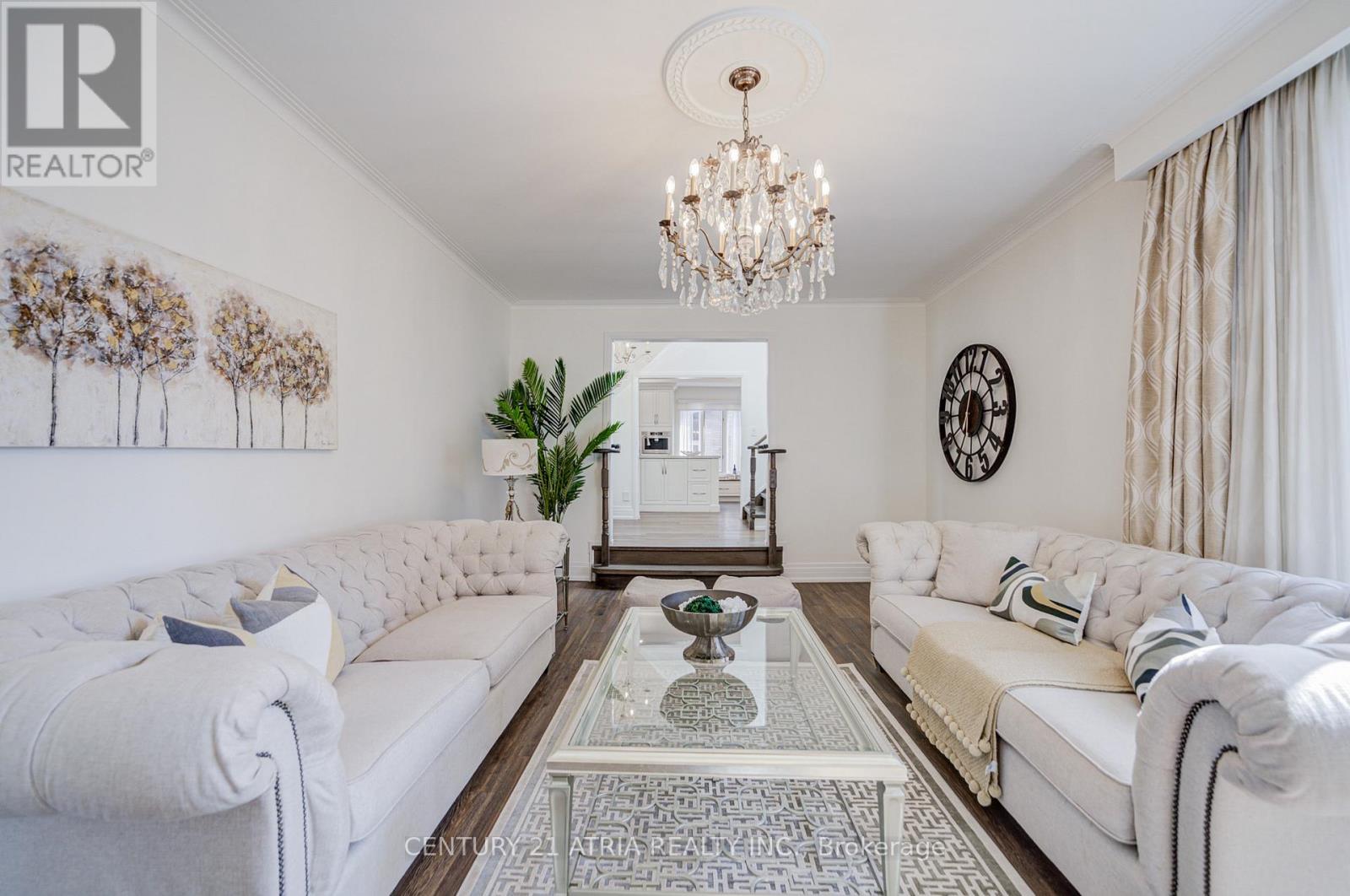 27 Denlow Boulevard, Toronto, Ontario  M3B 1P5 - Photo 12 - C12949482