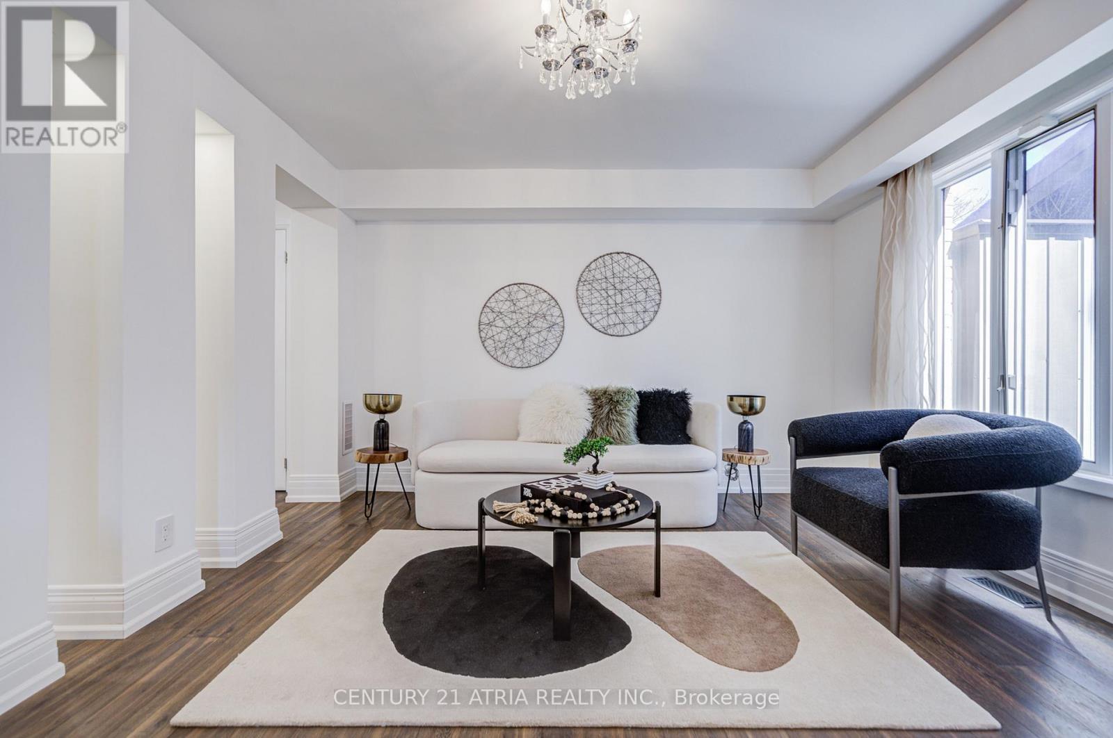 27 Denlow Boulevard, Toronto, Ontario  M3B 1P5 - Photo 17 - C12949482