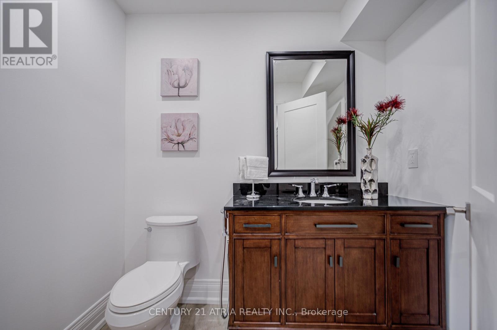 27 Denlow Boulevard, Toronto, Ontario  M3B 1P5 - Photo 37 - C12949482