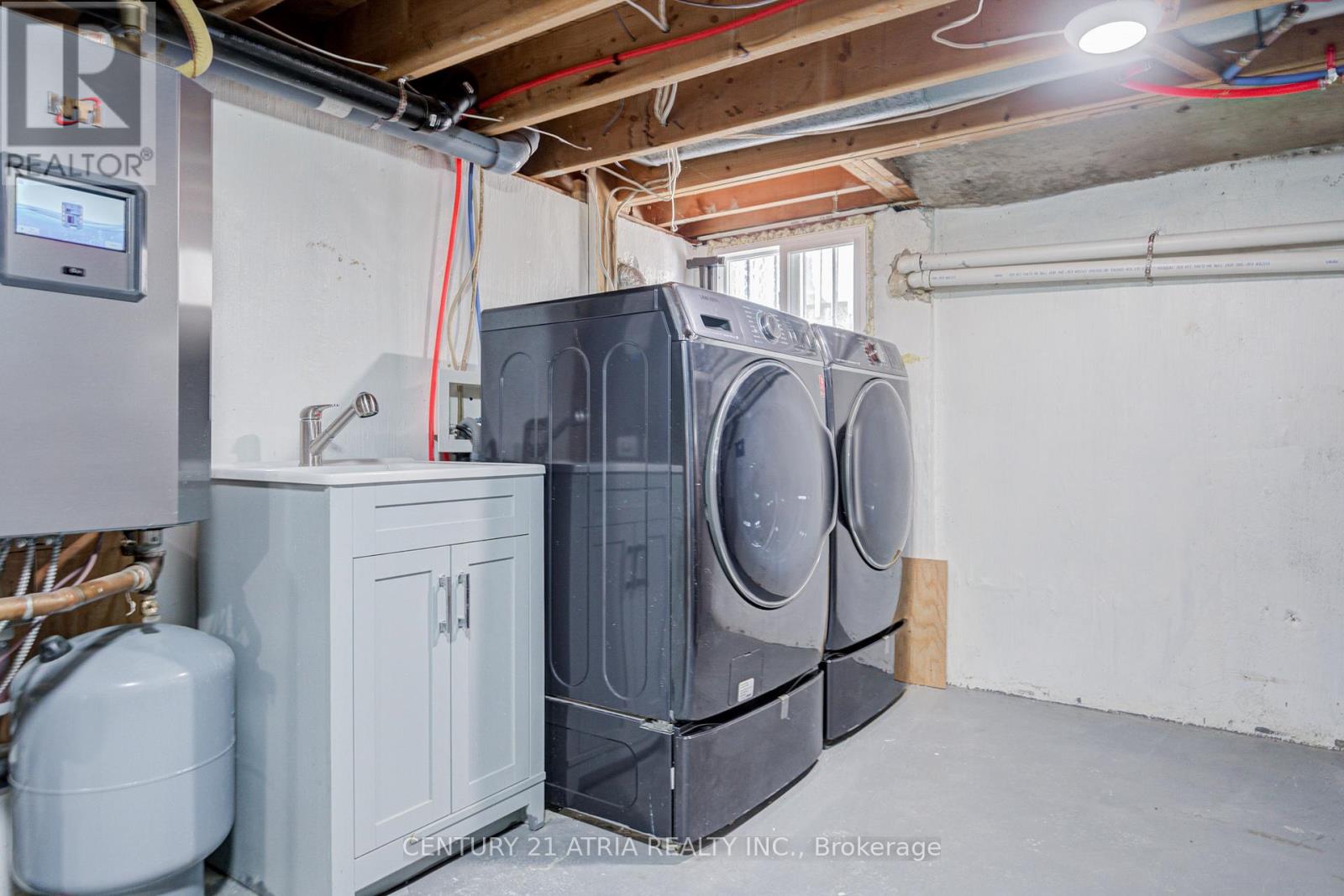 27 Denlow Boulevard, Toronto, Ontario  M3B 1P5 - Photo 40 - C12949482