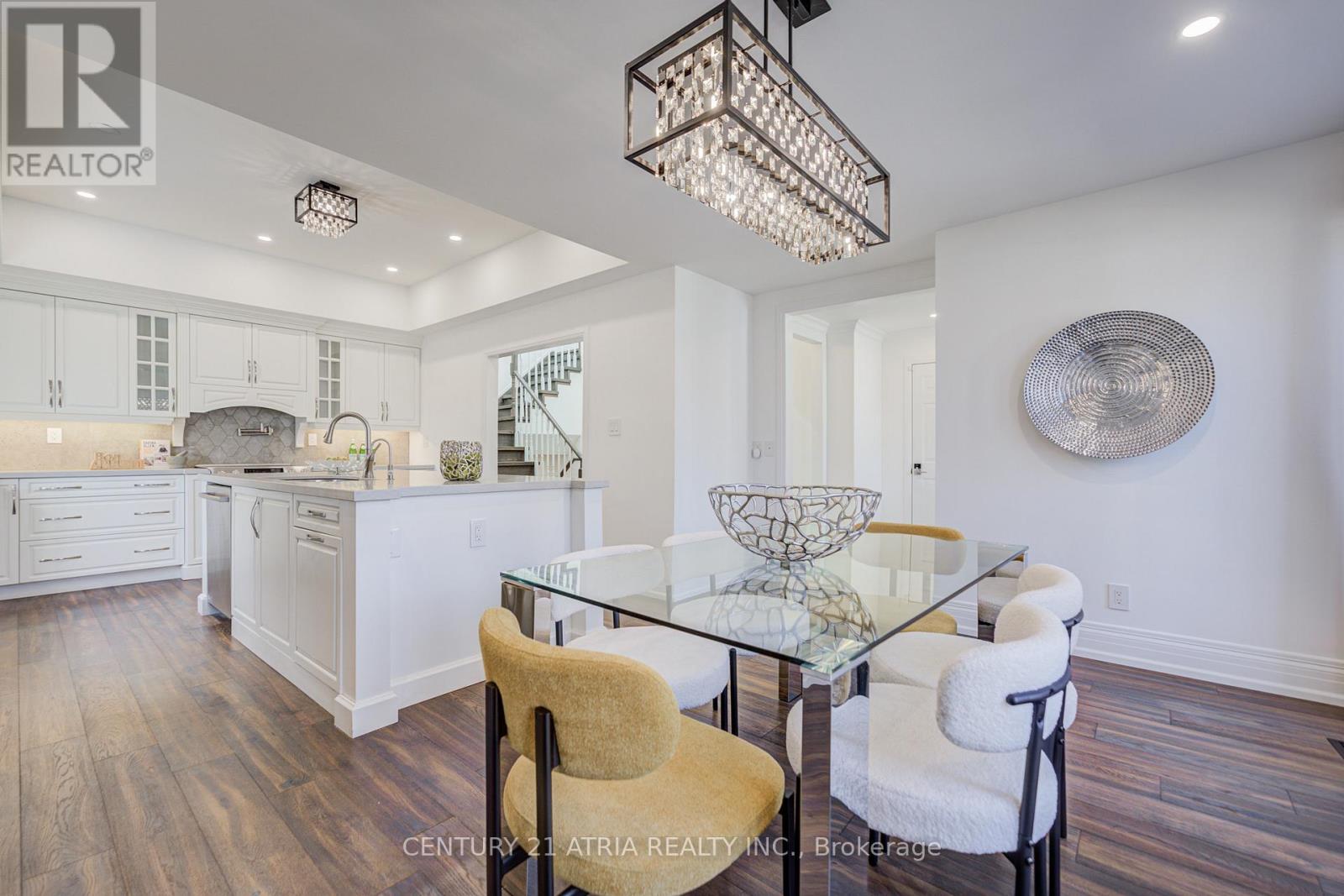 27 Denlow Boulevard, Toronto, Ontario  M3B 1P5 - Photo 6 - C12949482