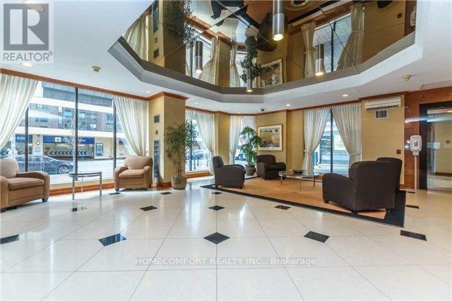 620 - 633 Bay Street, Toronto, Ontario  M5G 2G4 - Photo 2 - C12949484