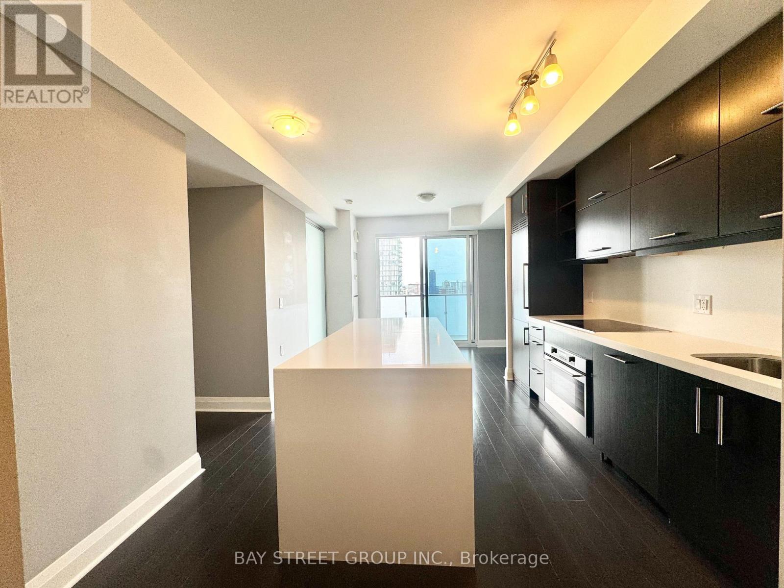2601 - 1080 Bay Street, Toronto, Ontario  M5S 0A5 - Photo 2 - C12949546