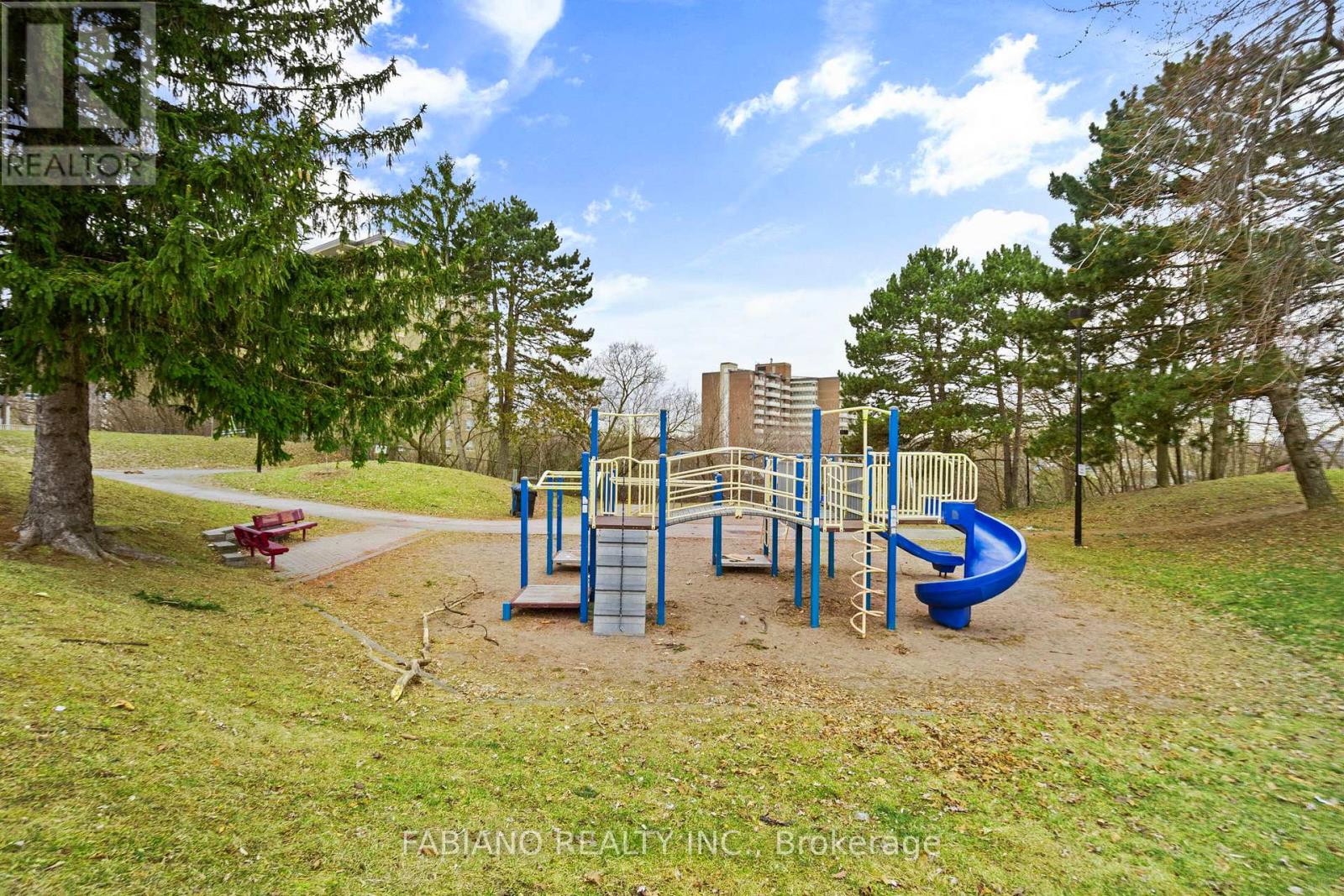 80 Cayuga Avenue, Toronto, Ontario  M6N 2G3 - Photo 49 - W12949034