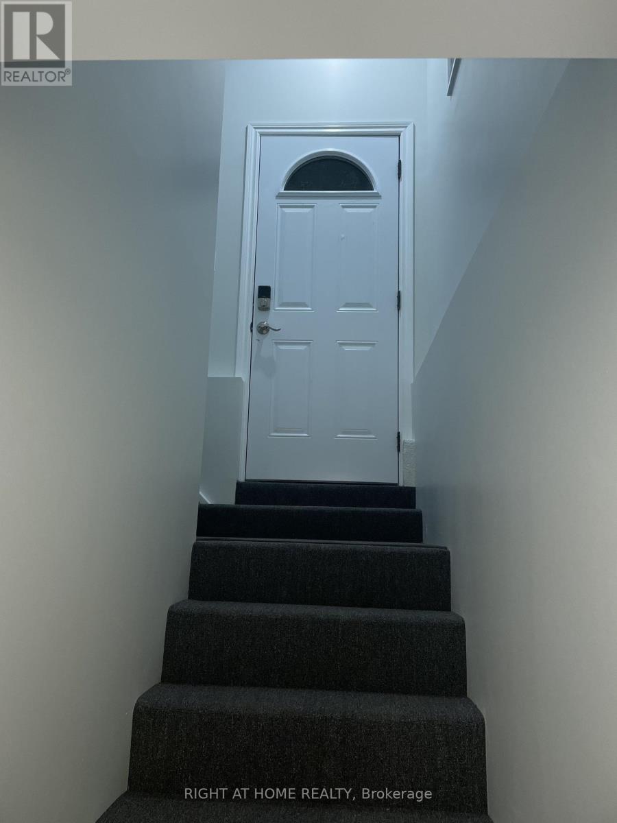 Lower - 840 Fairview Avenue, Pickering, Ontario  L1W 1M8 - Photo 2 - E12949510