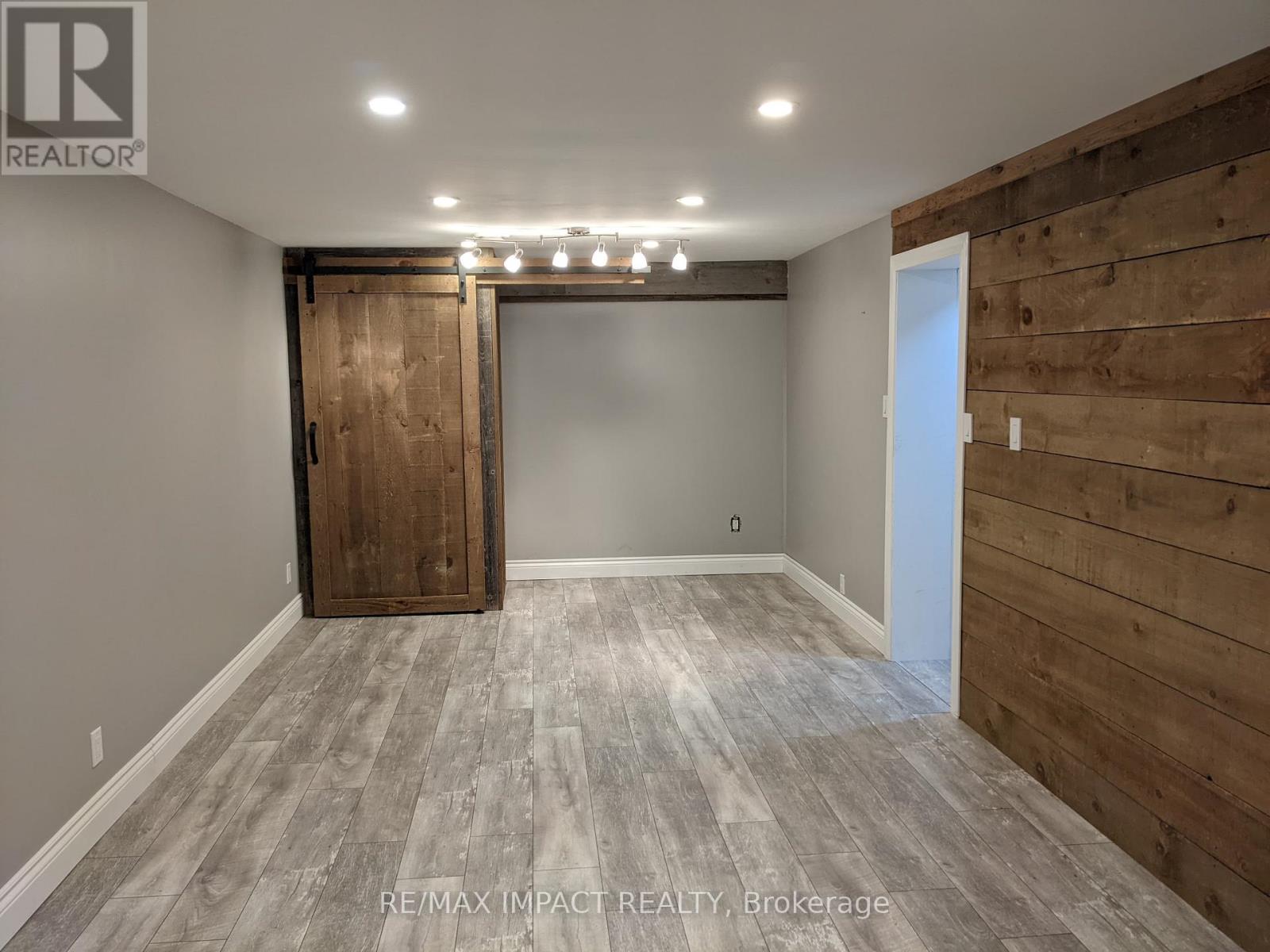 806 Stone Street, Oshawa, Ontario  L1J 1A8 - Photo 12 - E12949524