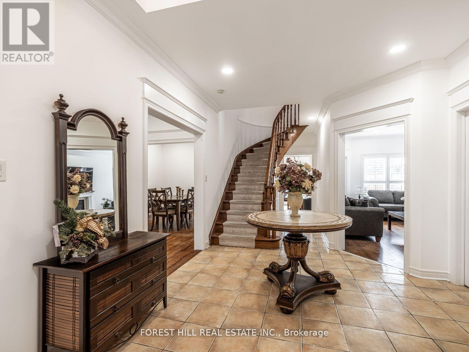 41 Cedar Springs Drive, Richmond Hill, Ontario  L4S 2B1 - Photo 3 - N12949418