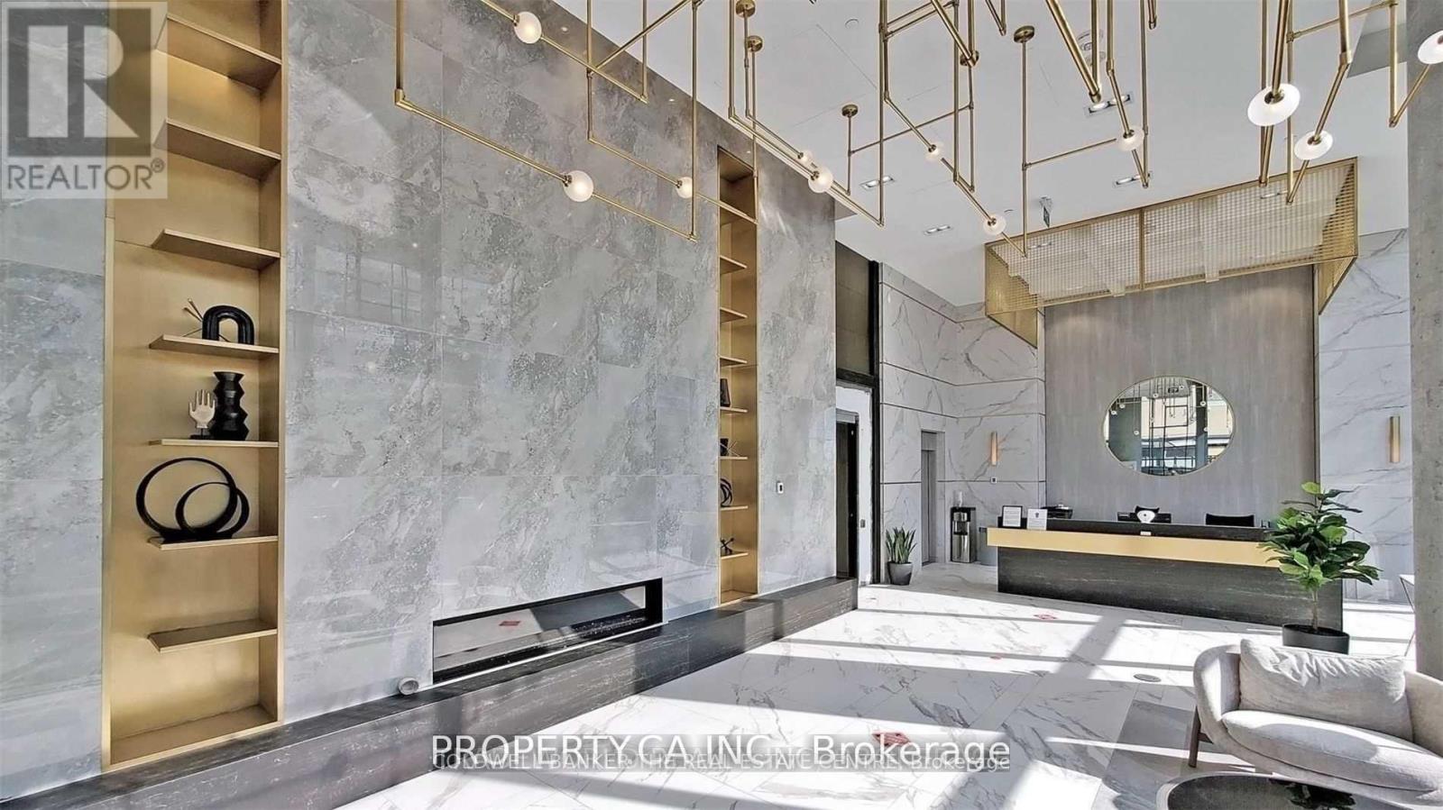 1711 - 5 Buttermill Avenue N, Vaughan, Ontario  L5W 1B6 - Photo 2 - N12949432