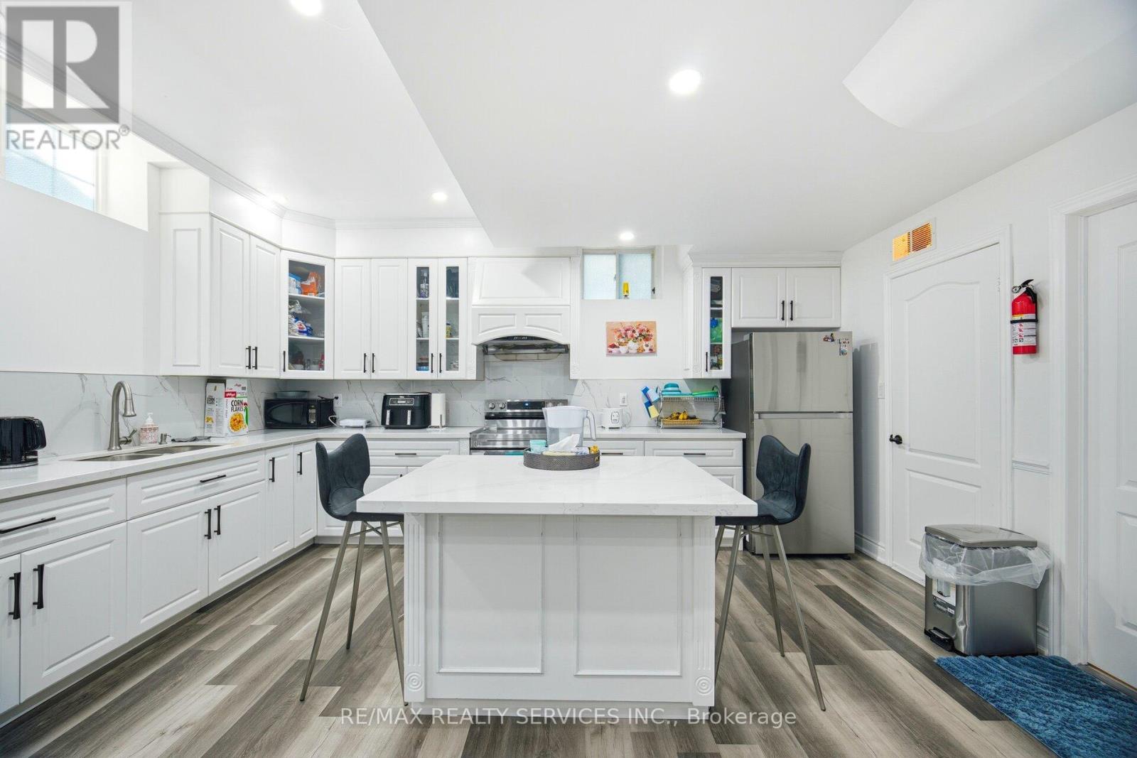 36 West Coast Trail, King, Ontario  L7B 0A4 - Photo 44 - N12949452