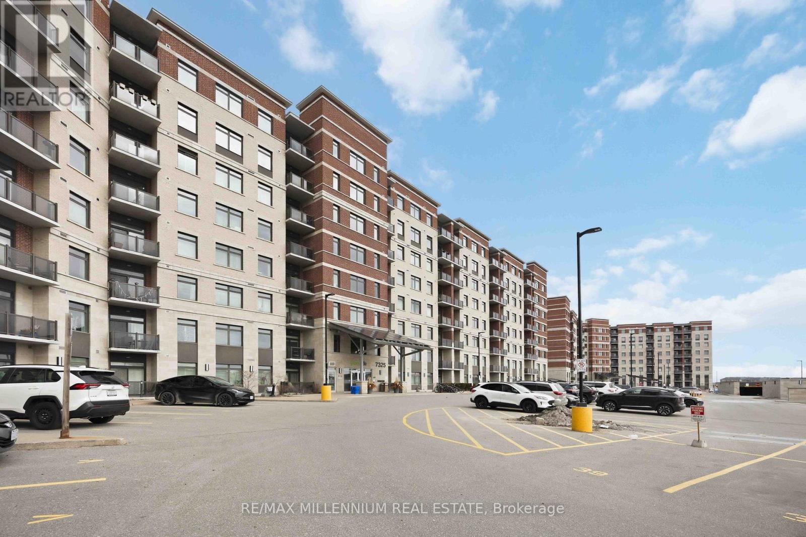 504 - 7325 Markham Road, Markham, Ontario  L3S 0C9 - Photo 2 - N12949456