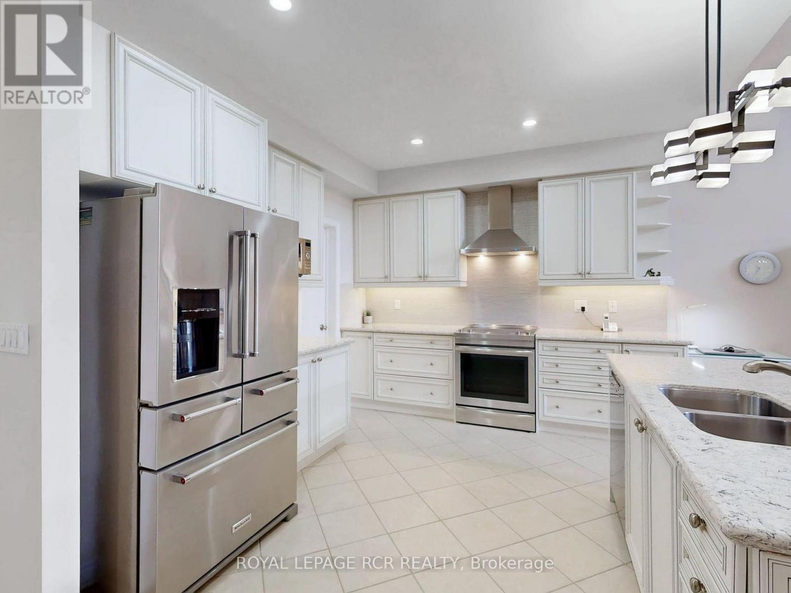 9 Bill Knowles Street, Uxbridge, Ontario  L9P 0E5 - Photo 11 - N12949478