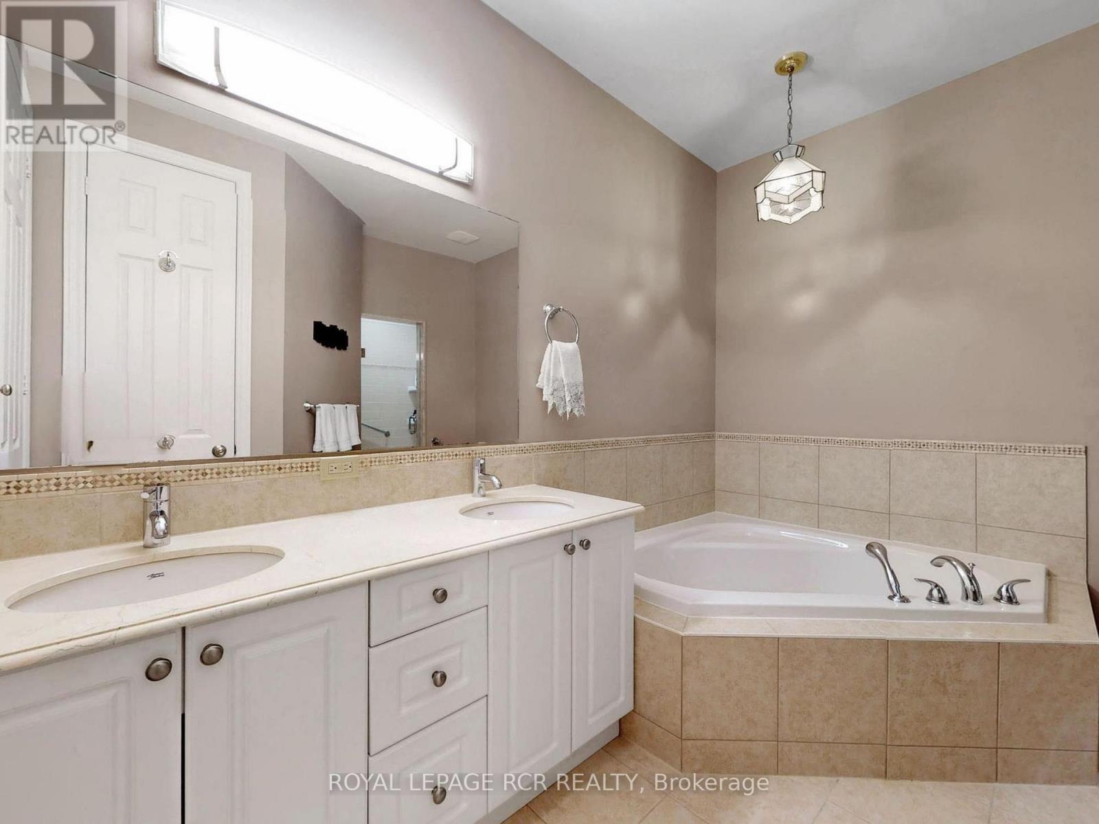 9 Bill Knowles Street, Uxbridge, Ontario  L9P 0E5 - Photo 18 - N12949478