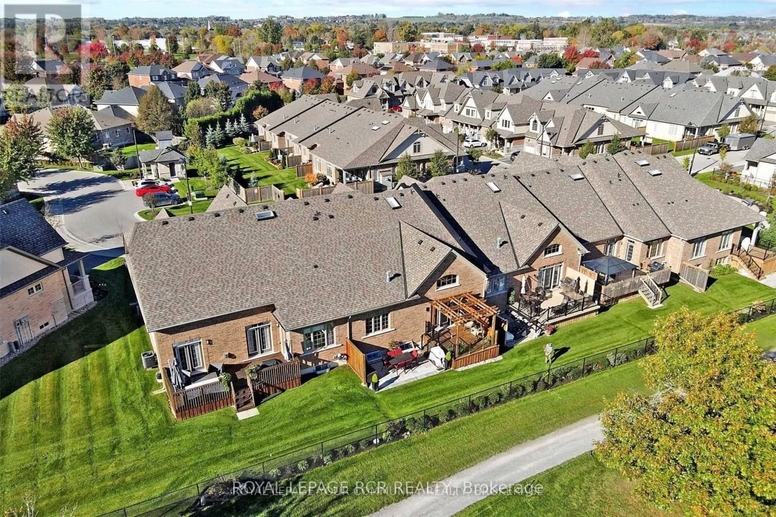 9 Bill Knowles Street, Uxbridge, Ontario  L9P 0E5 - Photo 7 - N12949478