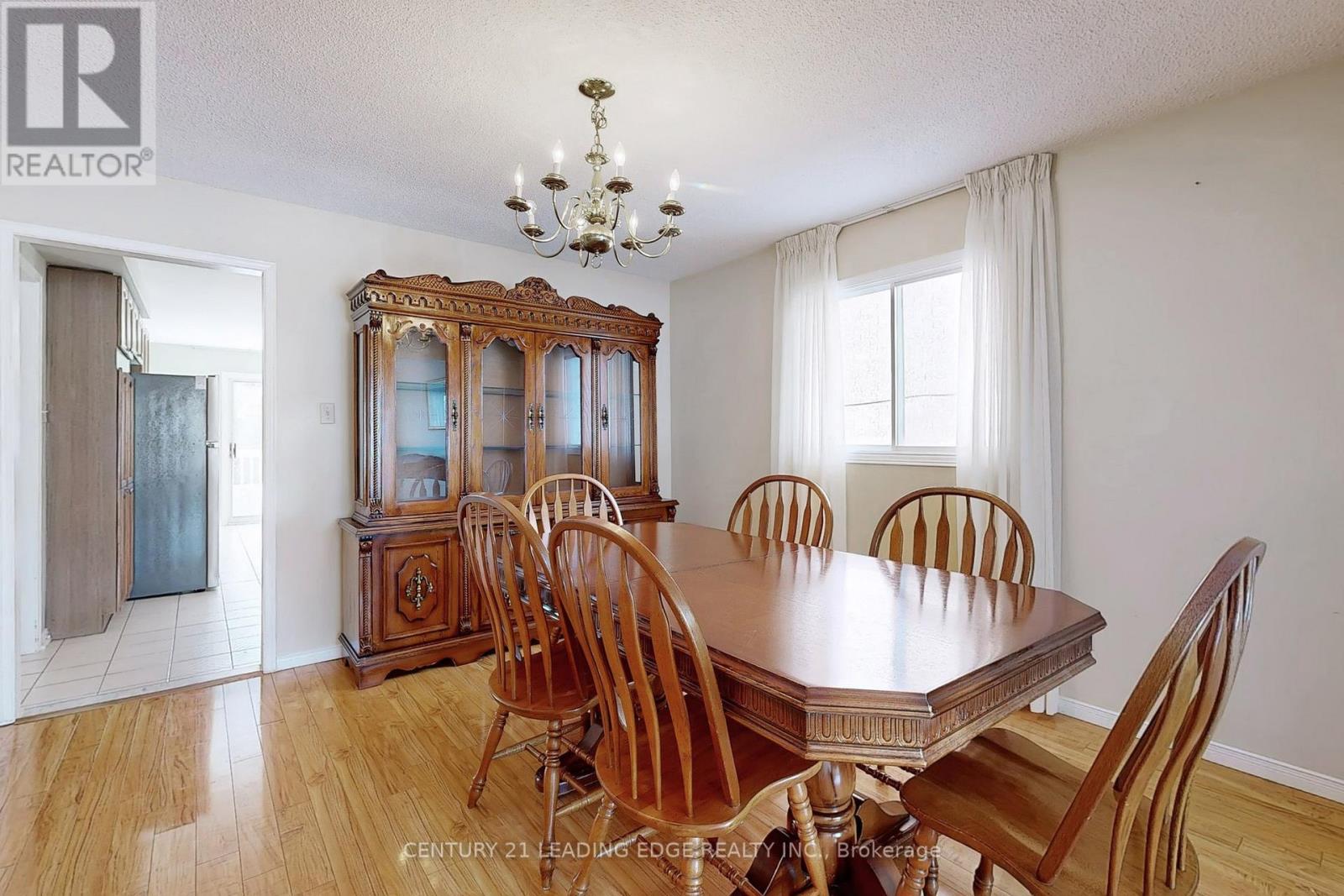 9 Coates Crescent, Richmond Hill, Ontario  L4E 2M3 - Photo 14 - N12949480