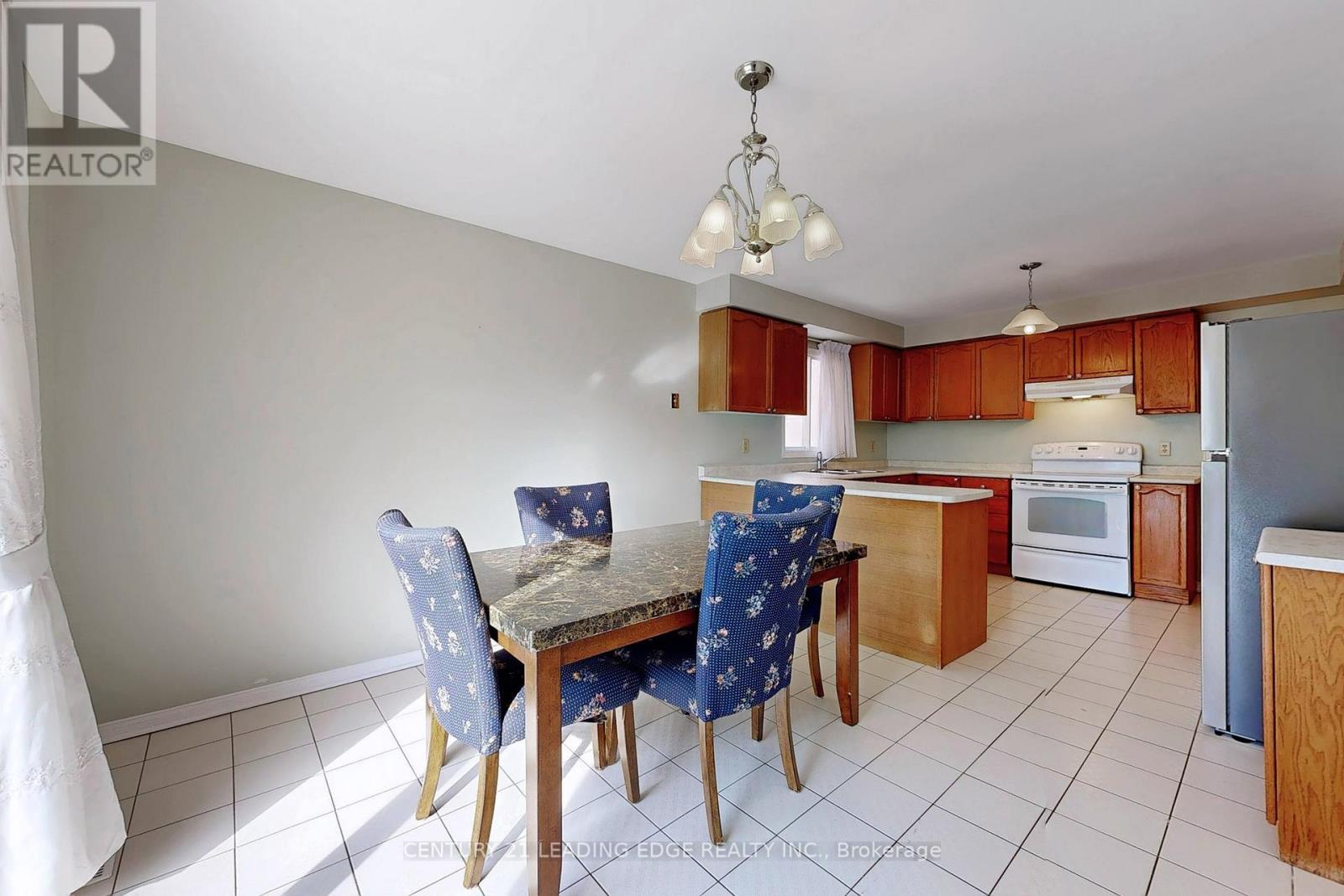 9 Coates Crescent, Richmond Hill, Ontario  L4E 2M3 - Photo 28 - N12949480