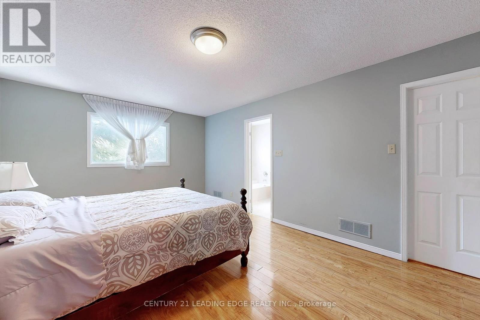 9 Coates Crescent, Richmond Hill, Ontario  L4E 2M3 - Photo 33 - N12949480