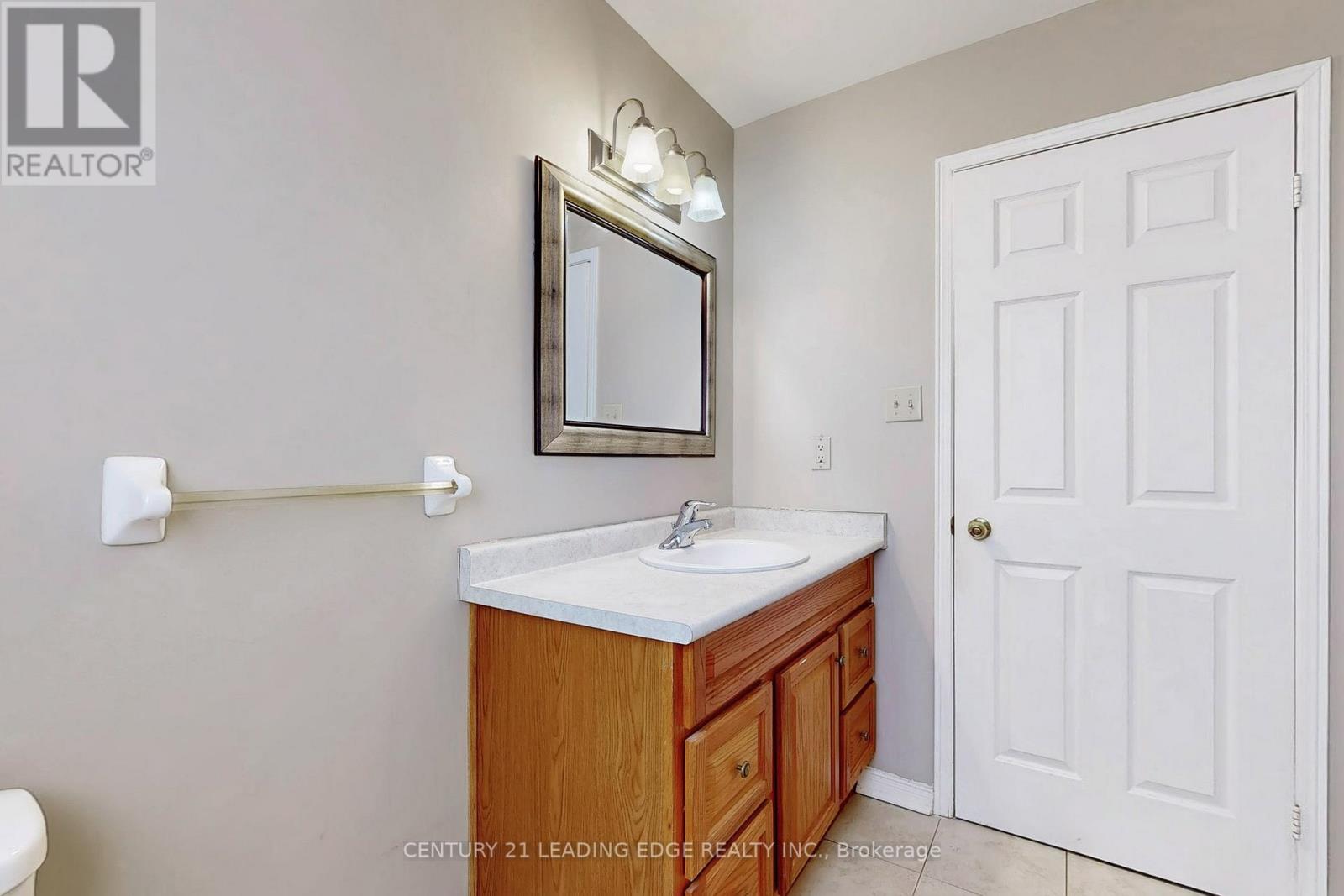 9 Coates Crescent, Richmond Hill, Ontario  L4E 2M3 - Photo 44 - N12949480