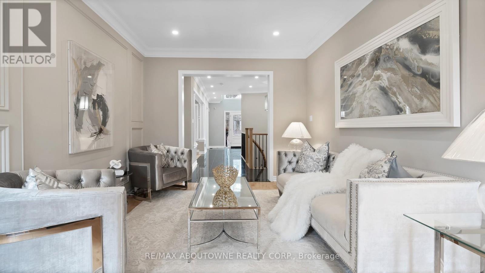 22 Siderno Crescent, Vaughan, Ontario  L4L 9M8 - Photo 19 - N12949530