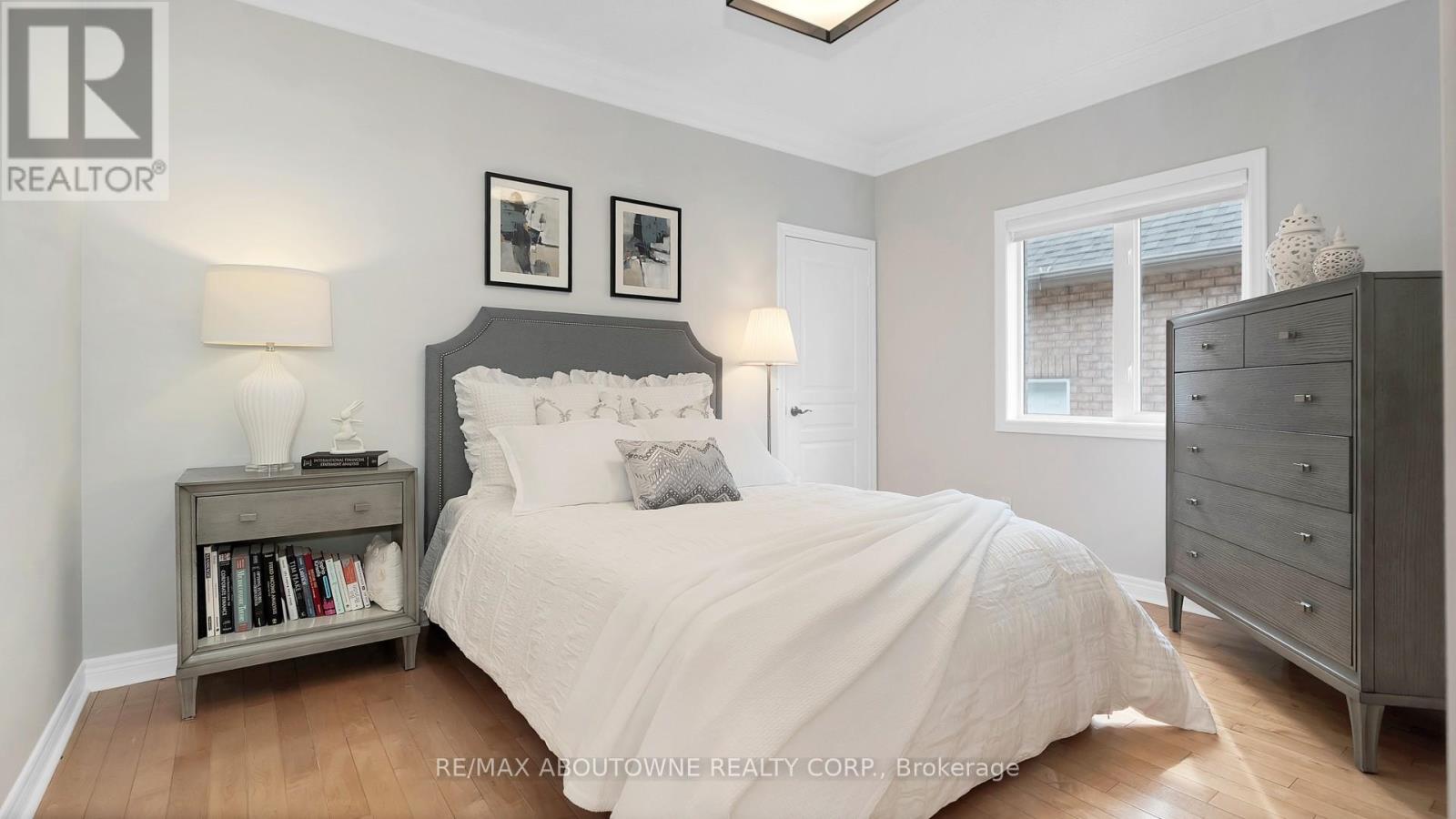 22 Siderno Crescent, Vaughan, Ontario  L4L 9M8 - Photo 25 - N12949530