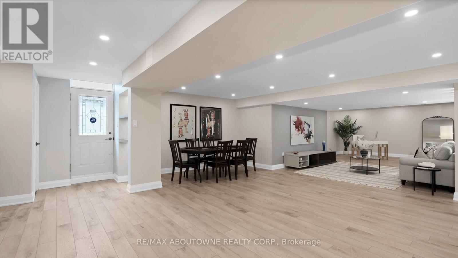 22 Siderno Crescent, Vaughan, Ontario  L4L 9M8 - Photo 37 - N12949530