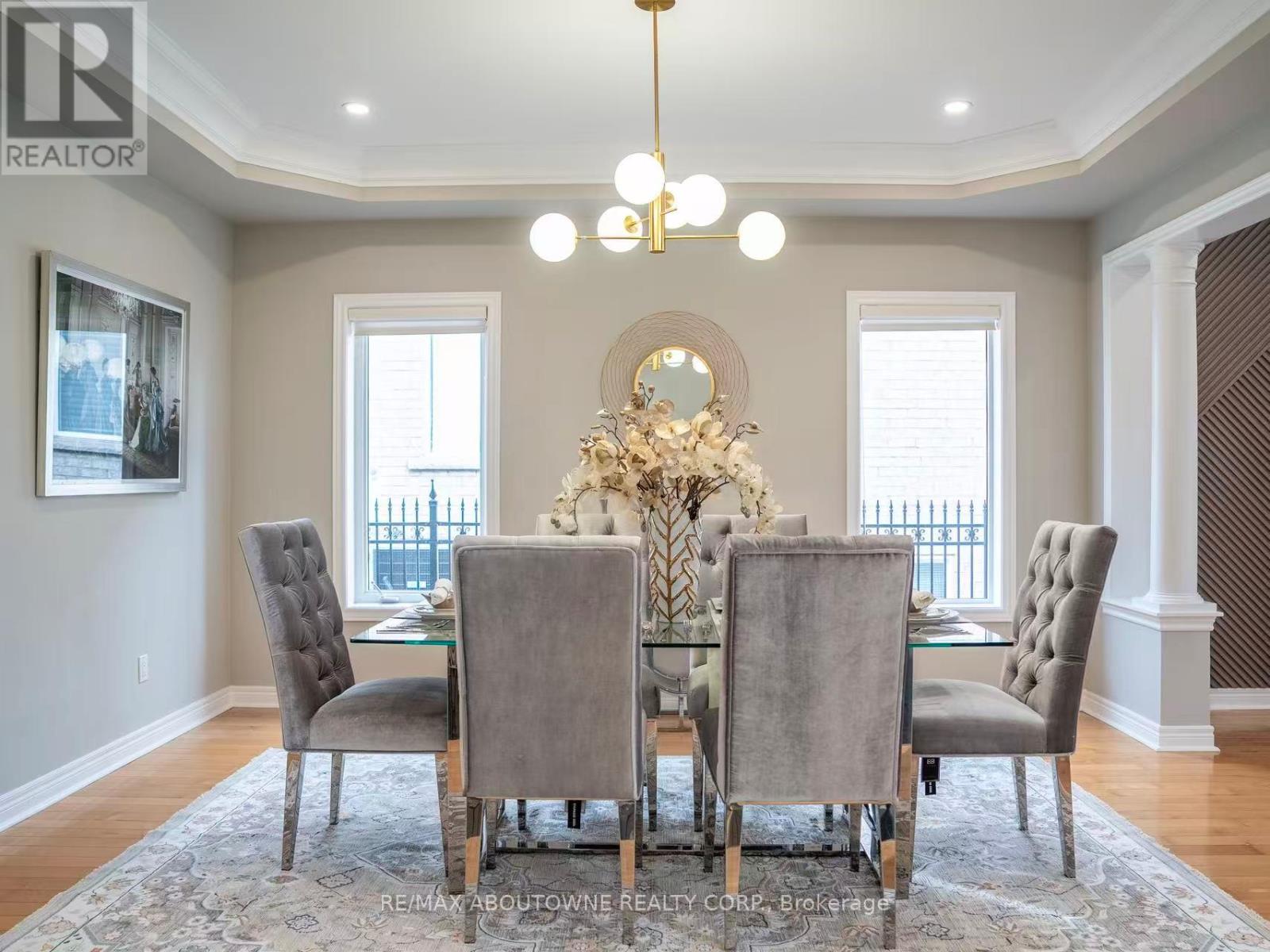 22 Siderno Crescent, Vaughan, Ontario  L4L 9M8 - Photo 9 - N12949530