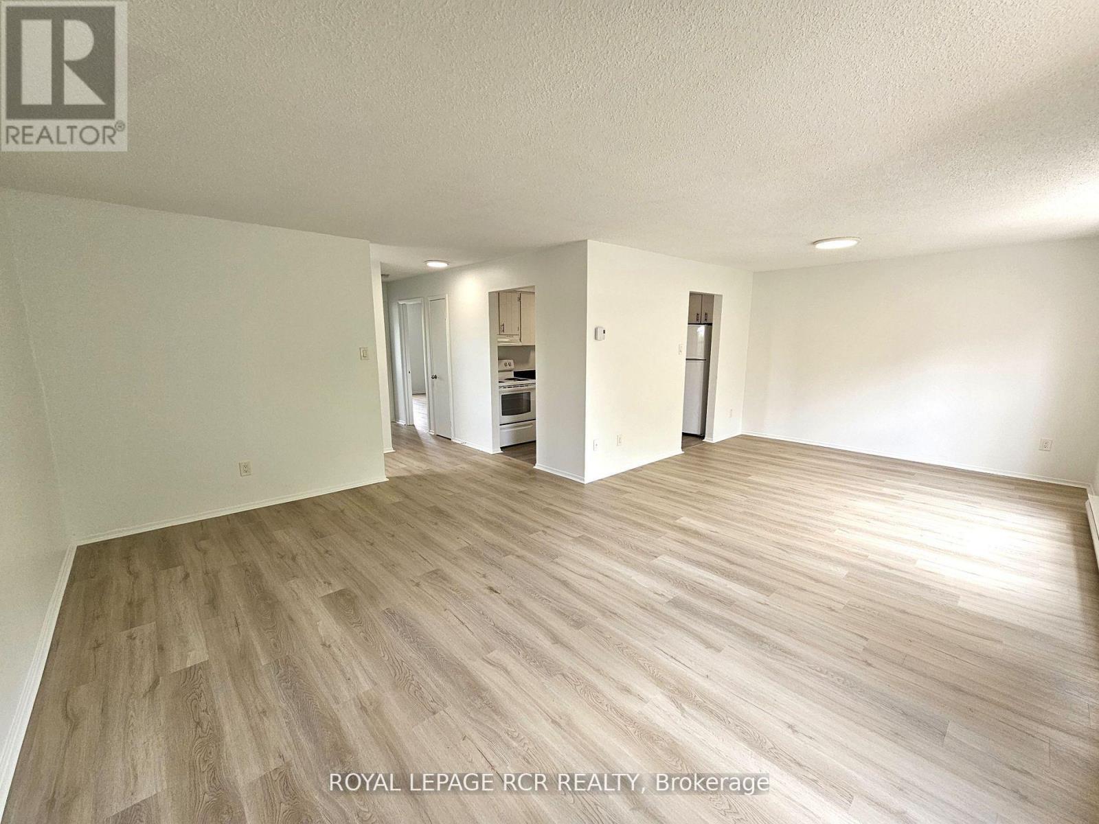 217 - 2 Orchard Heights Boulevard, Aurora, Ontario  L4G 3W3 - Photo 10 - N12949538