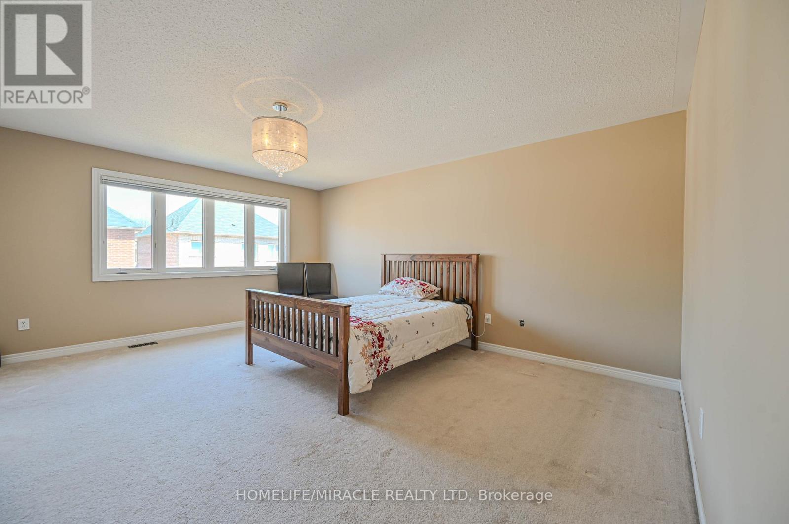 15 Fringetree Road, Brampton, Ontario  L6R 3V8 - Photo 17 - W12949442
