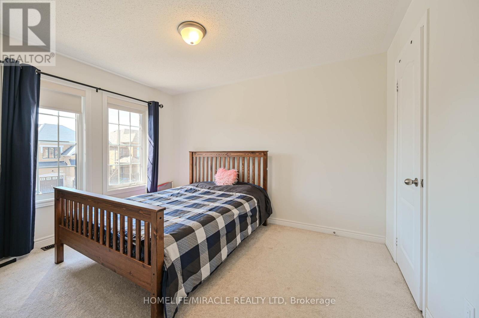 15 Fringetree Road, Brampton, Ontario  L6R 3V8 - Photo 22 - W12949442