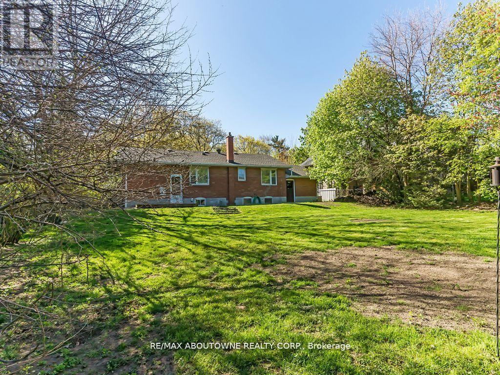 2067 Devon Road, Oakville, Ontario  L6J 2N1 - Photo 24 - W12949454