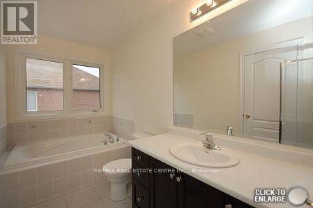 43 Lorenzo Circle, Brampton, Ontario  L6R 3N4 - Photo 7 - W12949508