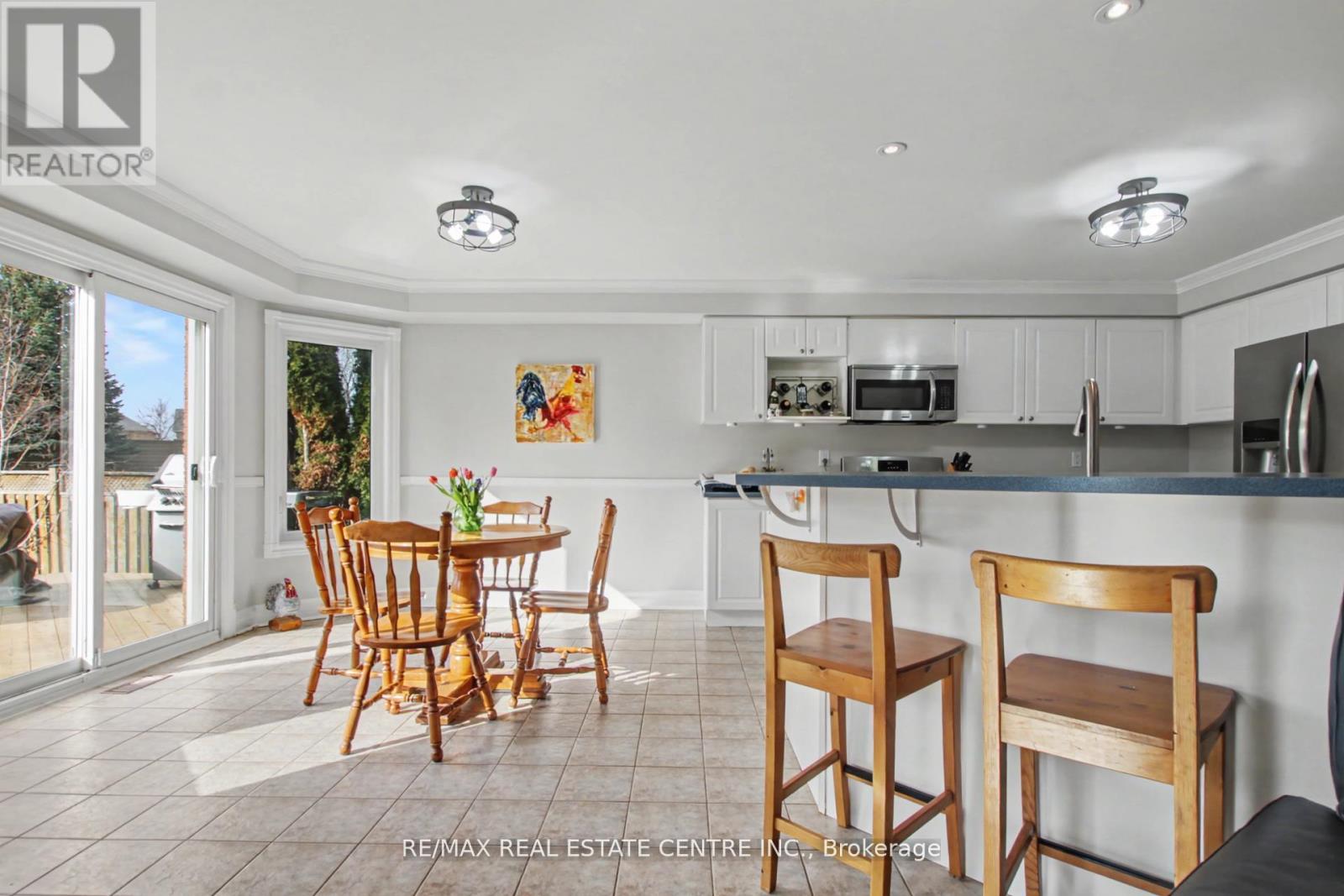 18 Baccarat Crescent, Brampton, Ontario  L7A 1K7 - Photo 10 - W12949520