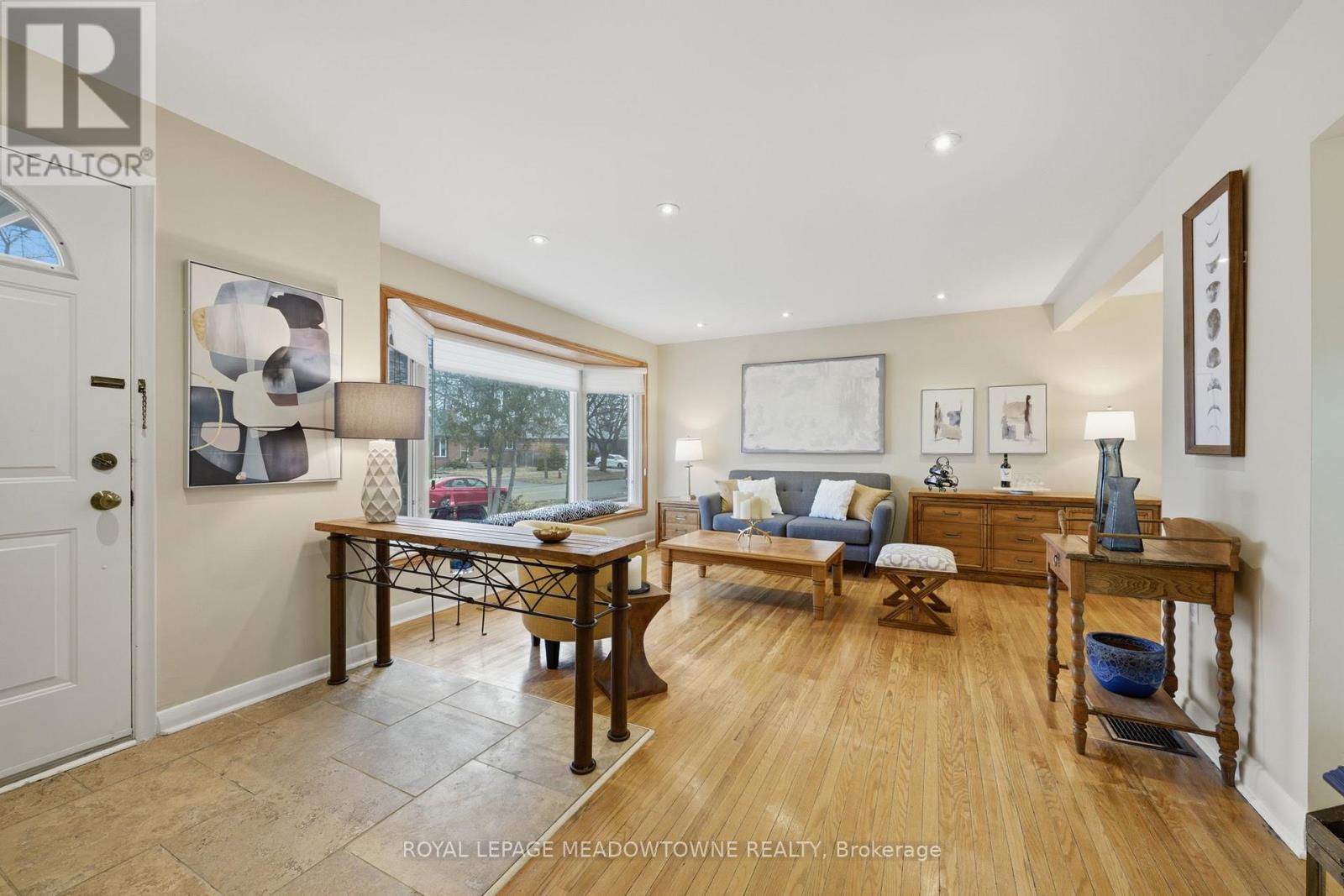 30 Lesbury Avenue, Brampton, Ontario  L6W 3A4 - Photo 7 - W12949532